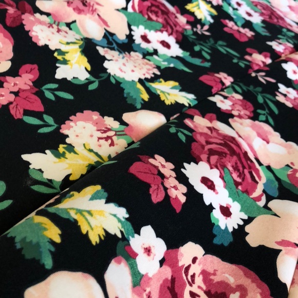 Girls dress - Picture 4 of 4